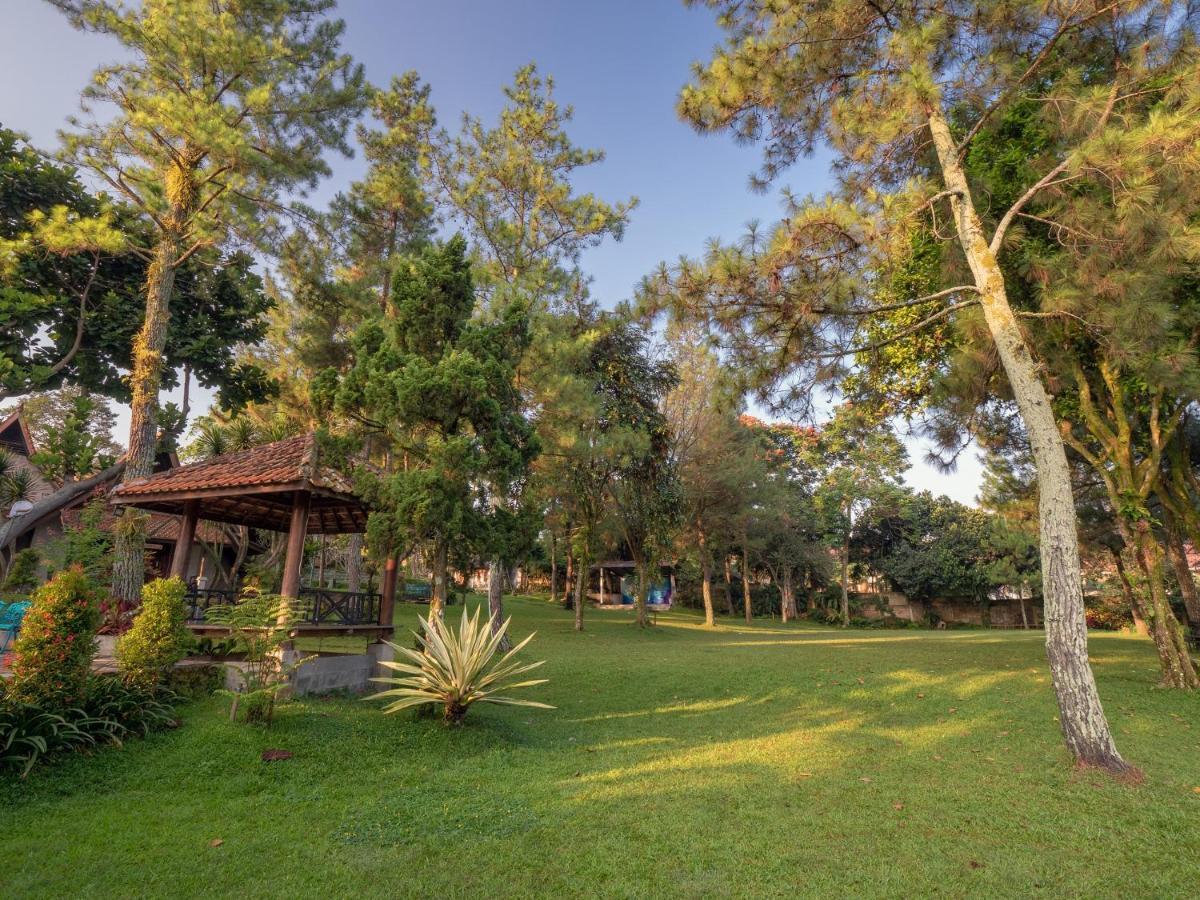 The Village Resort Bogor Exteriér fotografie