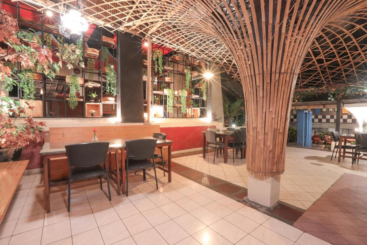 The Village Resort Bogor Exteriér fotografie