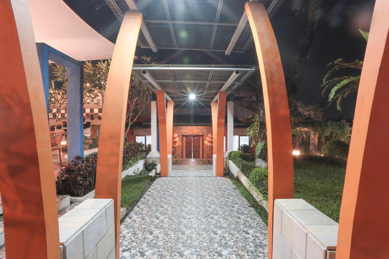 The Village Resort Bogor Exteriér fotografie